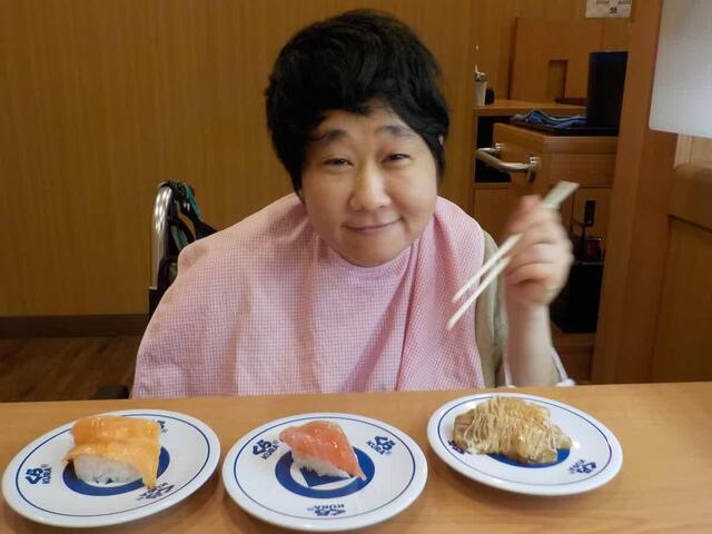 202510_小外出_寿司.jpg