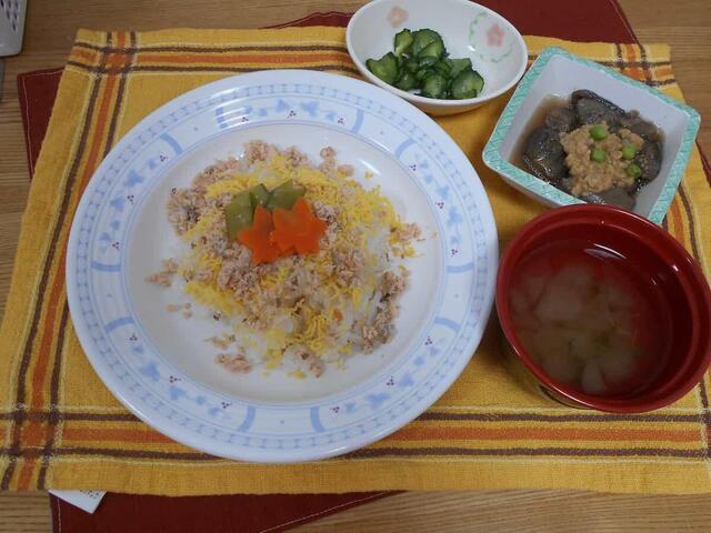 10月7日秋のチラシ寿司.jpg