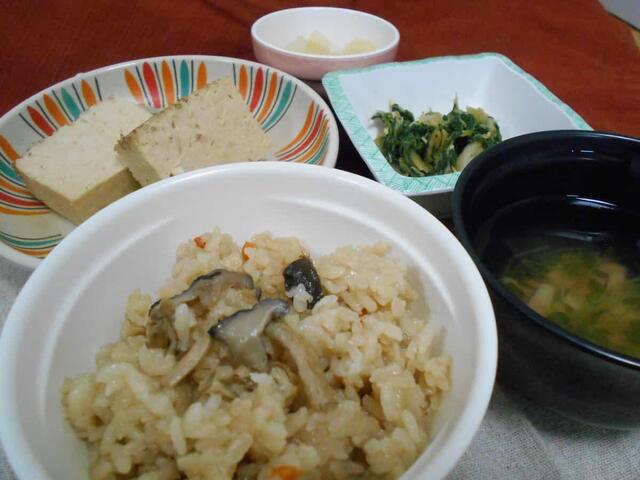 11.18　きのこご飯.jpg