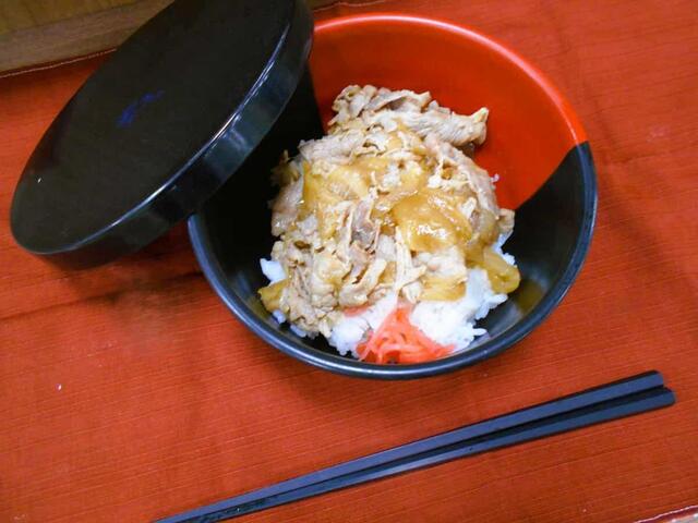 6.6 豚丼.jpg