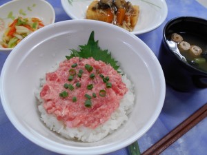 ネギトロ丼拡大2